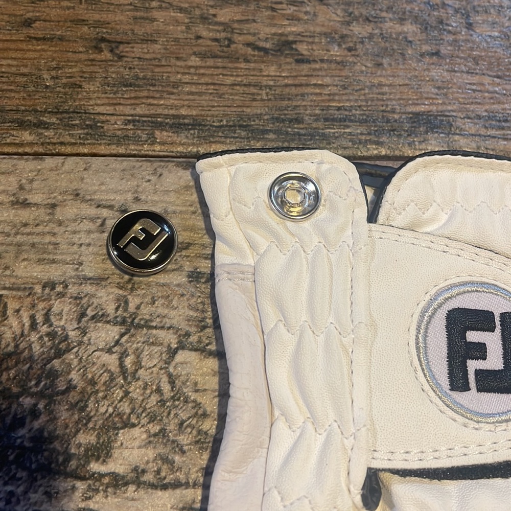 FJ Weathersof Men’s Right hand. Size Medium. - Picture 9 of 9